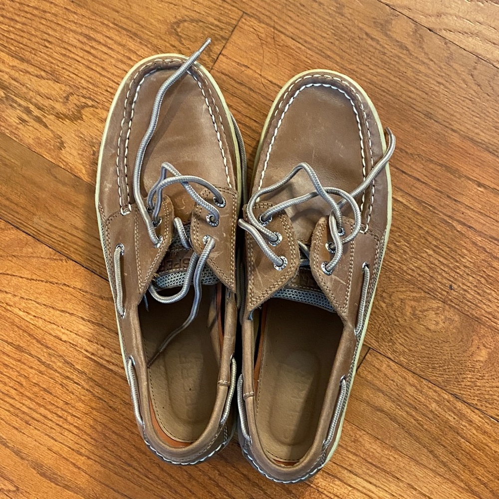 Sperry Billfish™ 3-Eye Boat Shoe - Picture 2 of 5